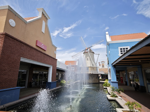 Coach Airways (Outlet)