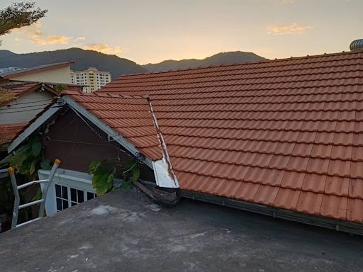 Teluk Daya (Roof)
