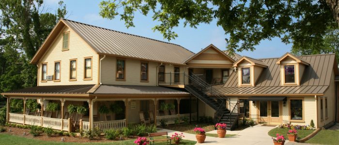 Rumah Smith: Reka Bentuk Klasik Bergaya Kontemporari - Foto Luar & Interior