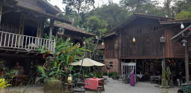 Rumah Singgora: Reka Bentuk Tradisional dengan Sentuhan Moden dan Interior Bergaya – Inspirasi Huni Sempurna.