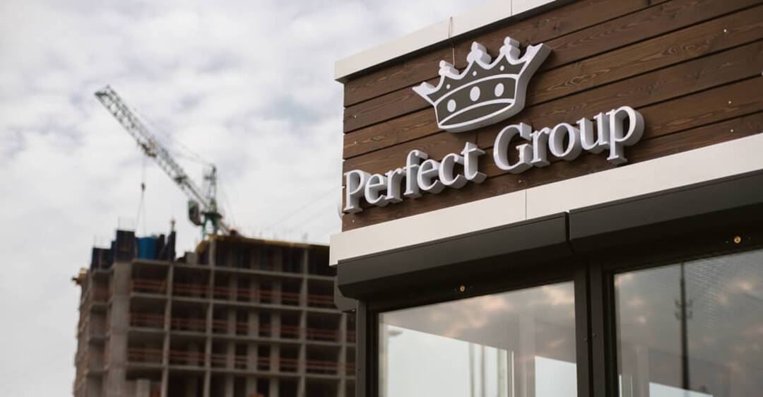 Perfect Group – Gambar Kumpulan Profesional dengan Gaya Sempurna