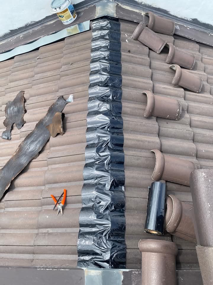 Cara Cepat Baik Atap & Paip Bocor – Panduan DIY Praktikal & Efisien