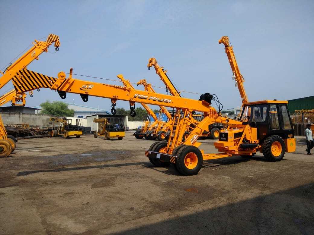 Perkhidmatan Cranes Manjung – SS SARATHI: Kenderaan Angkat Profesional & Berkelajuan