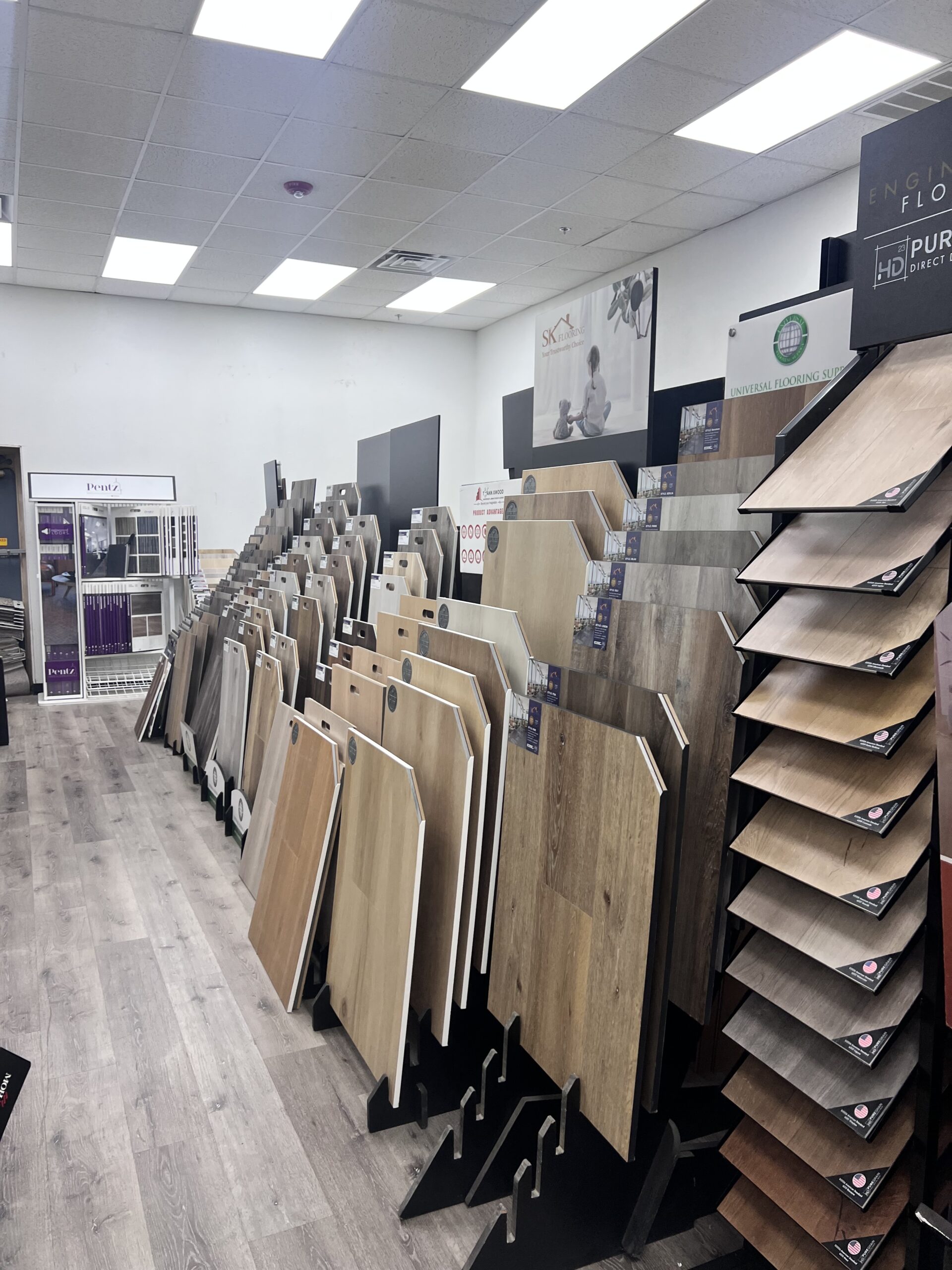 Gambar Siling Plaster KHL & Lantai SPC – Pilihan Kualiti Tinggi di Kedai