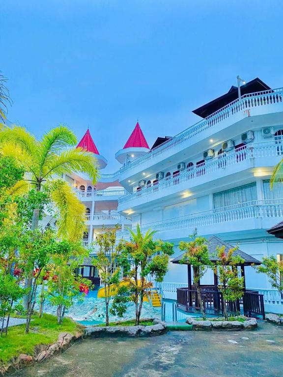 Landcons Hotel Langkawi – Penginapan Mewah dengan Pemandangan Laut & Matahari Terbenam, Ideal untuk Percutian & Bisnes