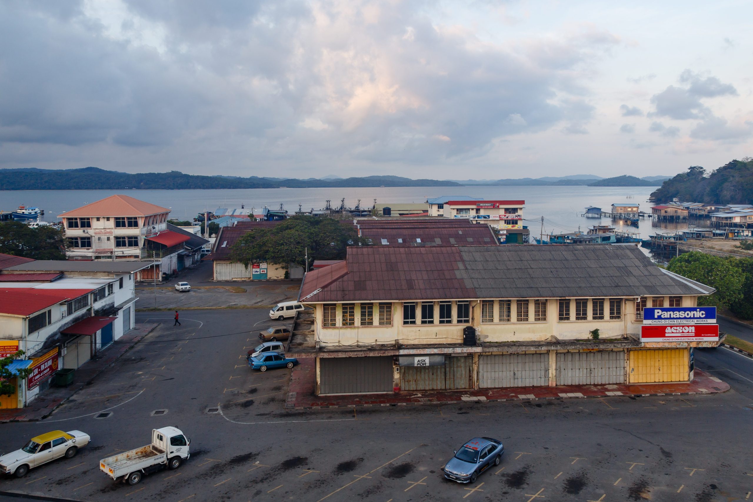 Chung Oi Chin – Perkhidmatan Elektrik Profesional, Pemasangan & Pembaikan Berkualiti