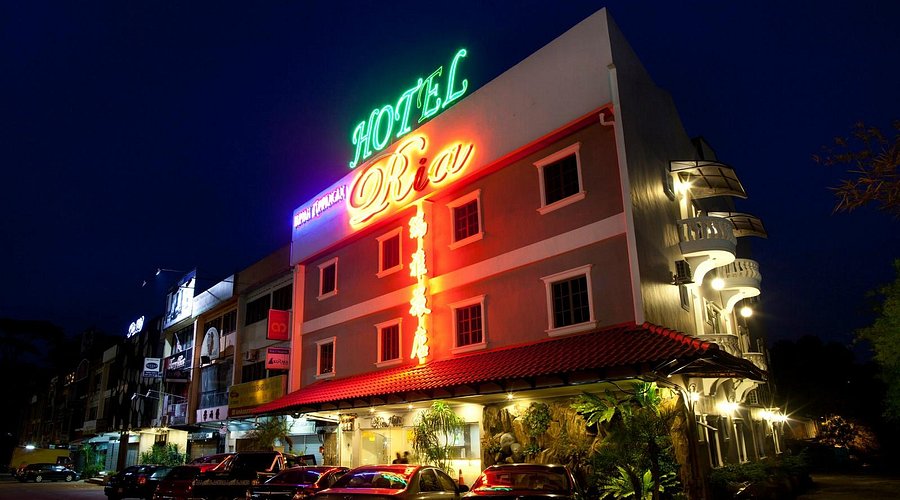 Ria Hotel – Hotel Mewah di Pusat Bandar dengan Pemandangan Laut & Kemudahan Moden