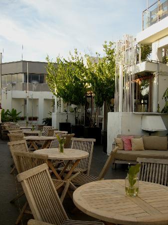 Balin Roofgarden Bistro & Bar – Makan Malam di Atas Bumbung, Suasana Santai & Hidangan Lazat