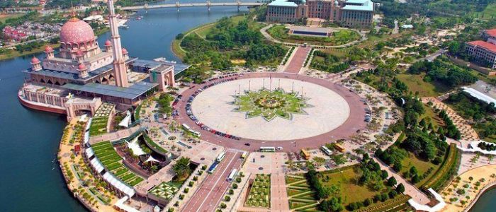 Keindahan Putrajaya: Pemandangan Bandar Pentadbiran Malaysia yang Memukau