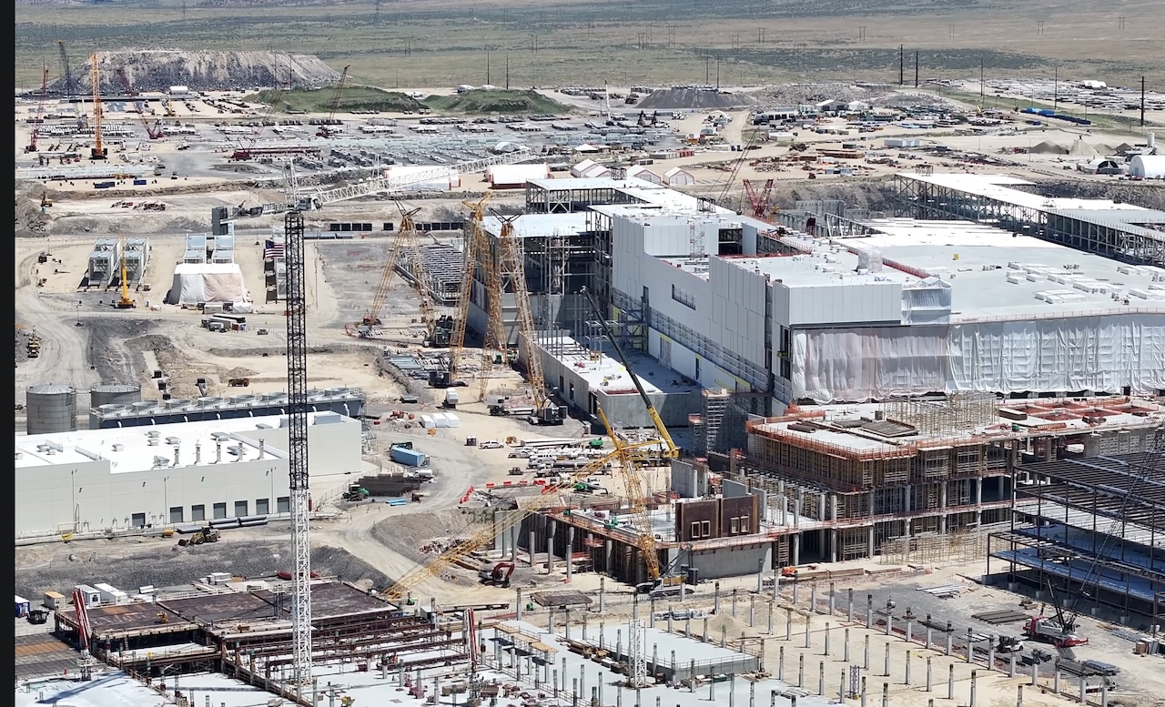 Renovasi Micron: Transformasi Teknologi Pintar & Reka Bentuk Maju