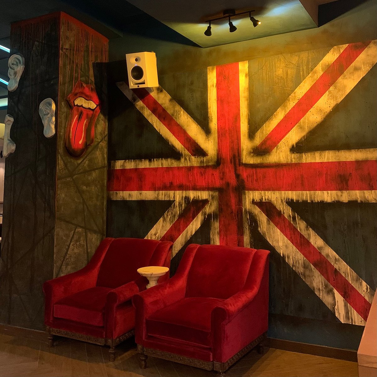 Gambar ARAMMEH Bistro Pub & Lounge – Suasana Makan Malam Bergaya di Tengah Bandar