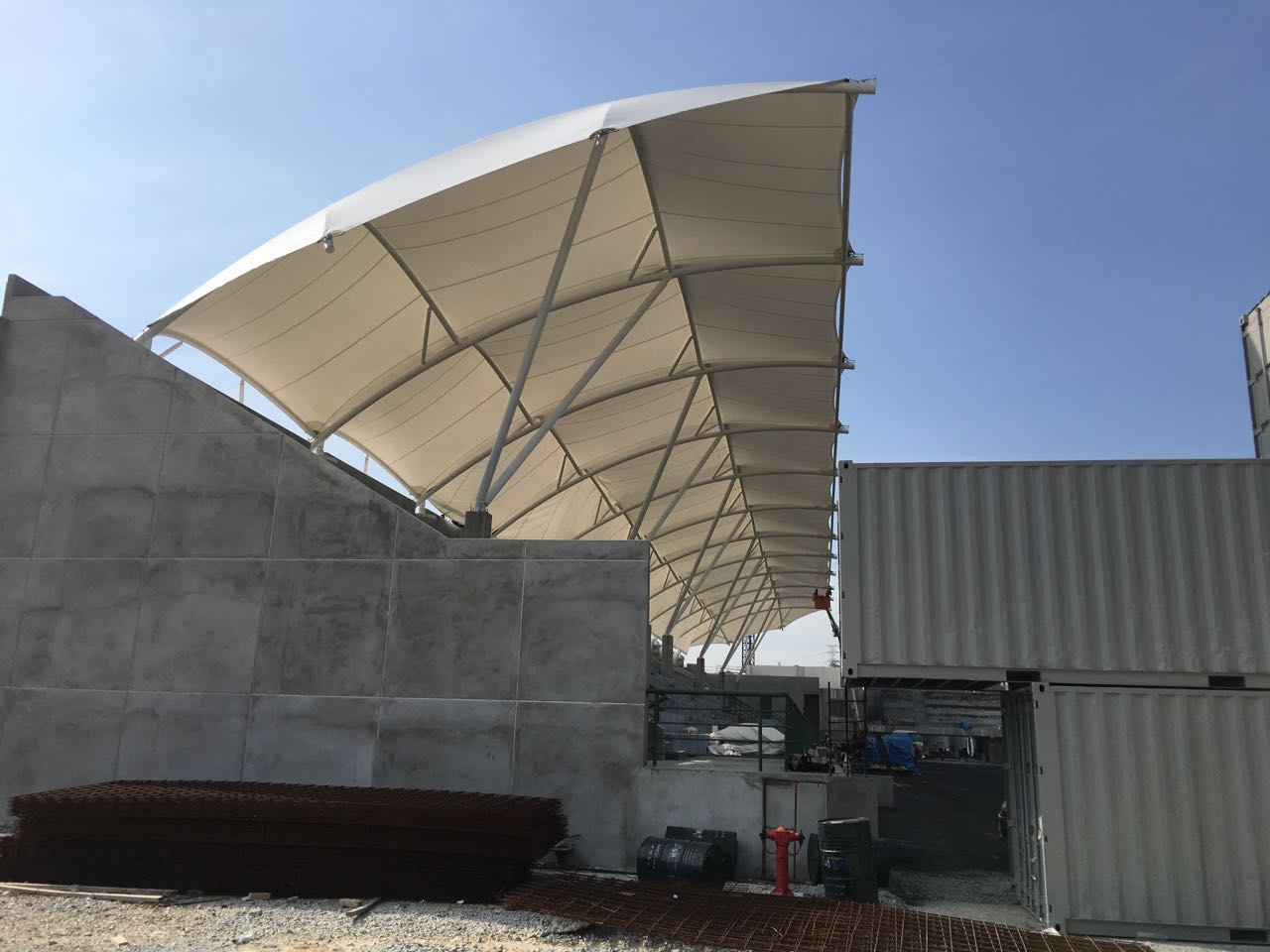 Skywax Membrane Structures Sdn. Bhd. – Reka Bentuk Tenda Membran Inovatif untuk Projek Arkitek