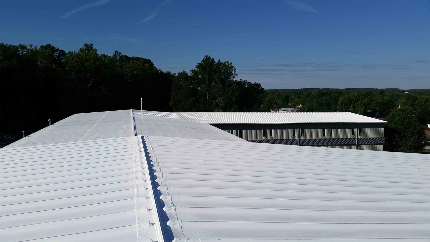 Rich Roof Manufacturing Company – Pakar Pembuat Bumbung Premium Berkualiti