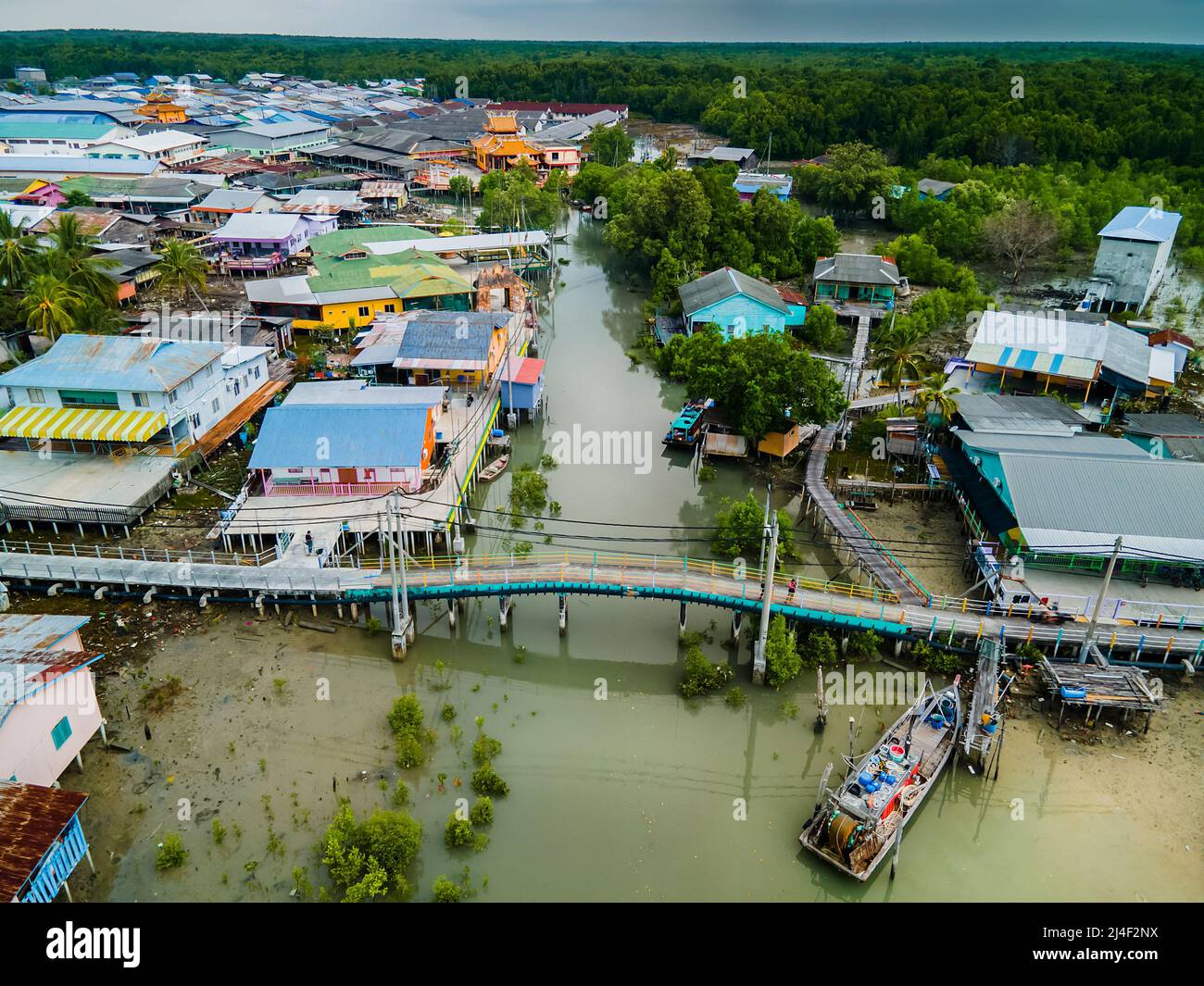 Keindahan Bagan Pulau Ketam: Panorama Pantai, Pasar Laut & Budaya Tempatan