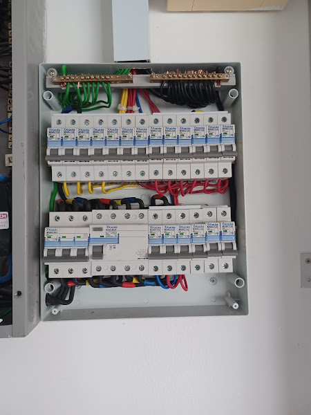 Baqi: Perkhidmatan Paip, Elektrik & Penyejukan Udara