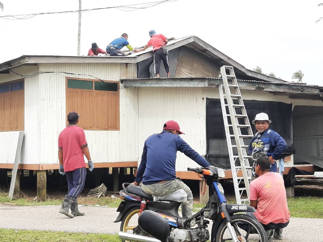 Gambar Pembaikan Bumbung Terbaik di Marang – Perkhidmatan Cepat & Berkualiti