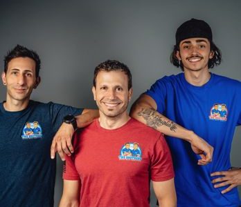 Teo Brothers Handyman – Perkhidmatan Tukang Profesional untuk Pembaikan Rumah & DIY