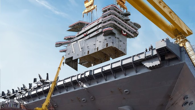 Bangunan Carriera: Reka Bentuk Moden dengan Fasad Kaca di Pusat Bandar