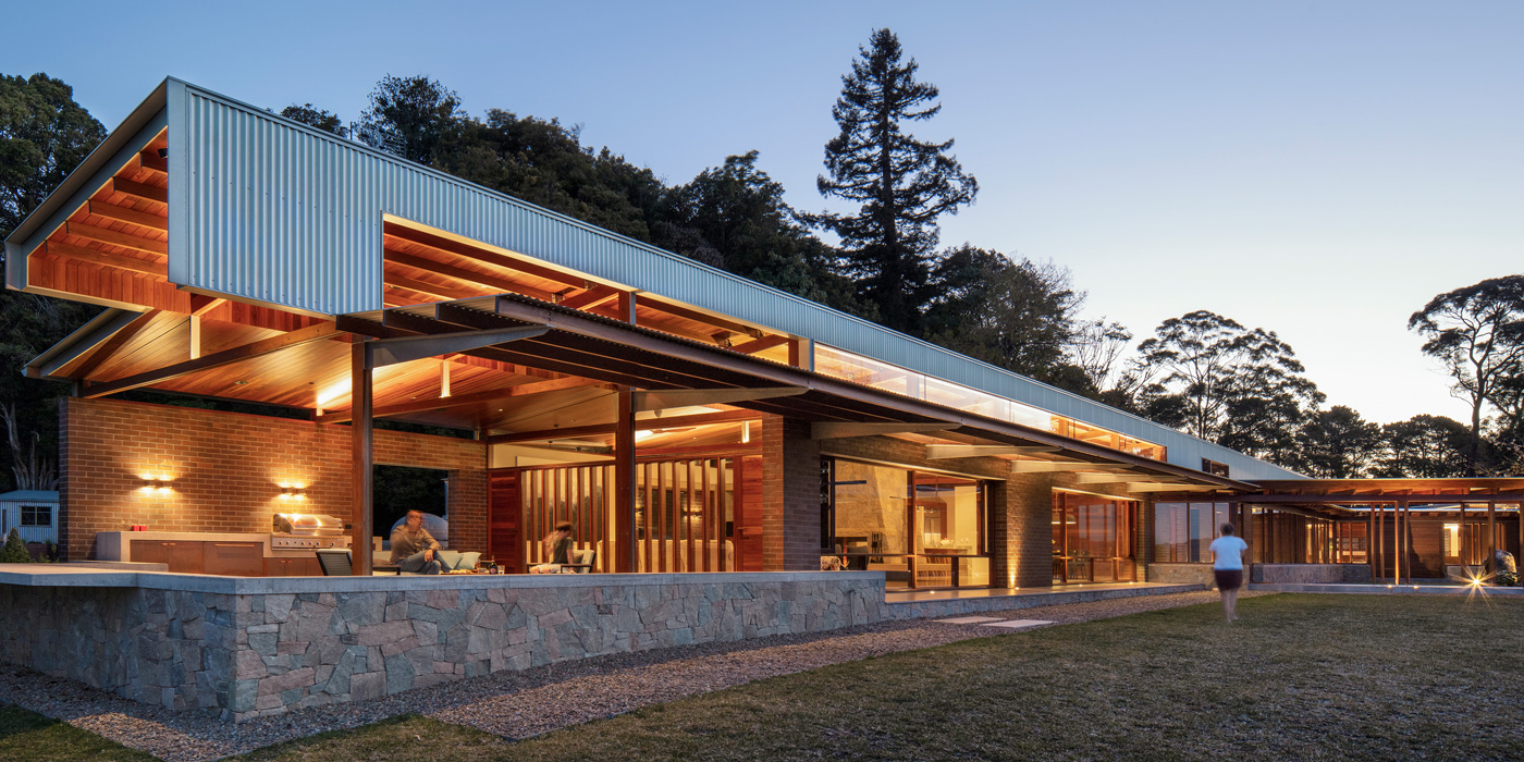 Tovo Design & Build: Reka Bentuk & Pembinaan Rumah Moden Berkualiti